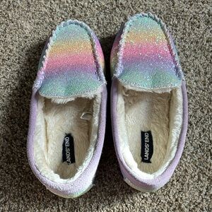 Lands End girls slippers, size 3.